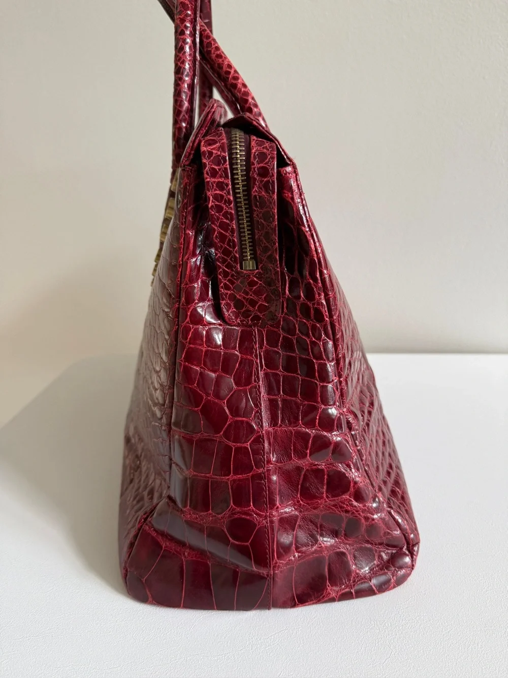 AMBROSI ABRIANNA Genuine Crocodile Top Handle Bag Handbag, Burgundy